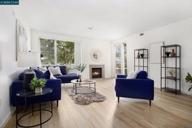 1655 N California, Walnut Creek CA: https://media.crmls.org/mediaz/32e7bfbf-3348-437b-8cb6-463a64b2f039.jpg