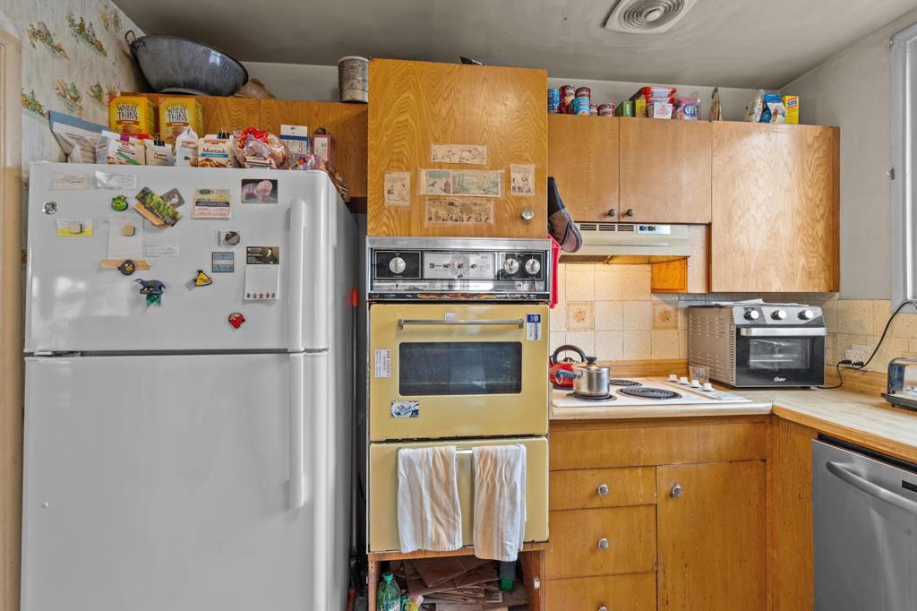 https://media.crmls.org/mediaz/32e95650-0dd7-4cc4-b3b0-c707280f2635.jpg?preset=X-Large