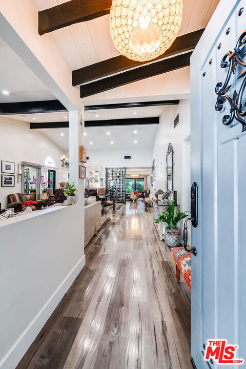 4635 Bellflower Avenue, North Hollywood CA: https://media.crmls.org/mediaz/32e9722c-de1b-4846-b903-0b3efa629f84.jpg