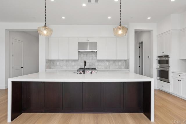 1212 Stonemark Place, Vista CA: https://media.crmls.org/mediaz/32e9c869-bf94-49ee-b0b7-3abe08047bb0.jpg