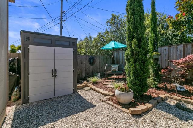 141 Knoll Circle, South San Francisco CA: https://media.crmls.org/mediaz/32ea0525-a554-4b25-ad61-cccfef4d7922.jpg