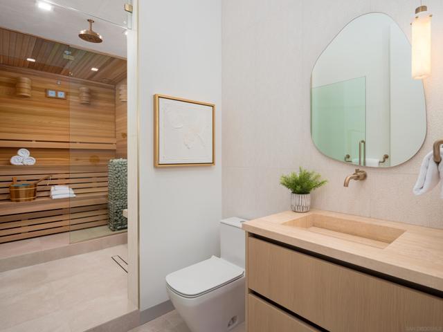 6283 La Jolla Scenic Drive S, San Diego CA: https://media.crmls.org/mediaz/32ea1eb5-53ac-49ca-b26f-12f0f9a63ac7.jpg