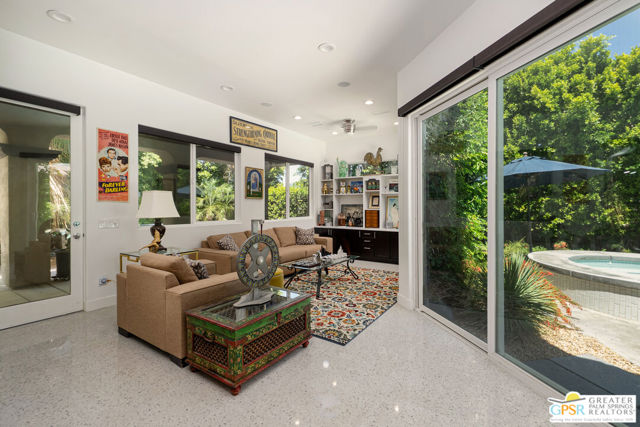 2160 N Hermosa Drive, Palm Springs, CA 92262