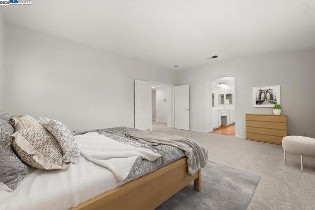 5615 Applegate Way, Dublin CA: https://media.crmls.org/mediaz/32eab2cd-7493-4b70-a364-05f27b3ff284.jpg