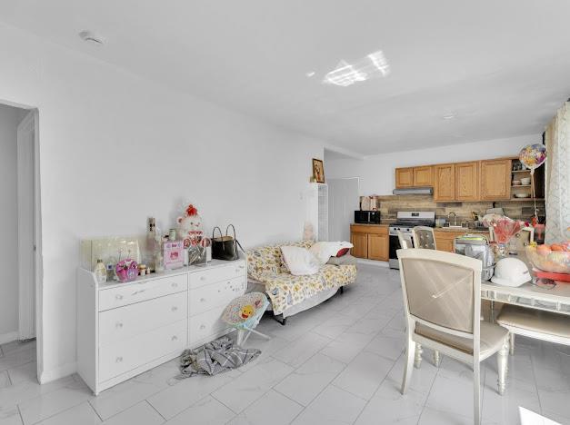 1453 Whitton Avenue, San Jose CA: https://media.crmls.org/mediaz/32eaef67-0c71-447d-8512-a61150f8304c.jpg