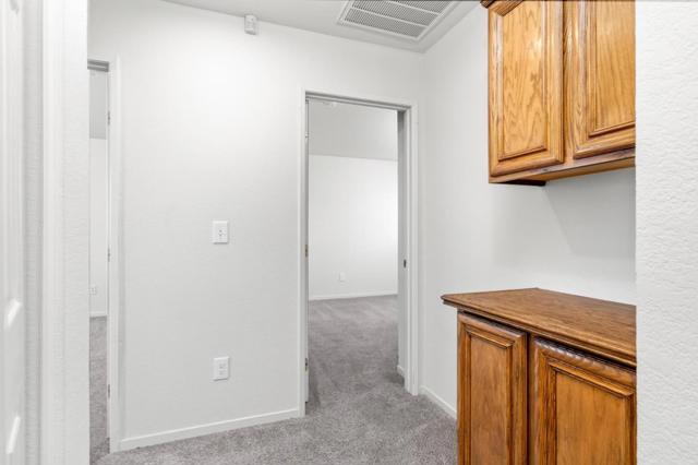 4325 Heritage Place, Stockton CA: https://media.crmls.org/mediaz/32ecbd8c-54c1-4122-bf56-40337cdfeda4.jpg