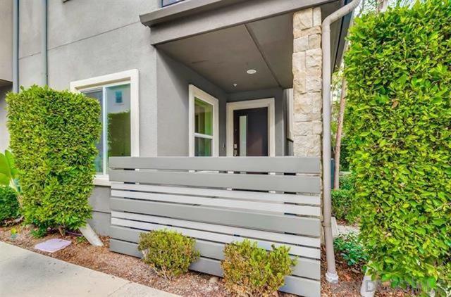 7824 Inception Way, San Diego CA: https://media.crmls.org/mediaz/32ed6cb6-bbe2-4927-9cd2-528753824930.jpg