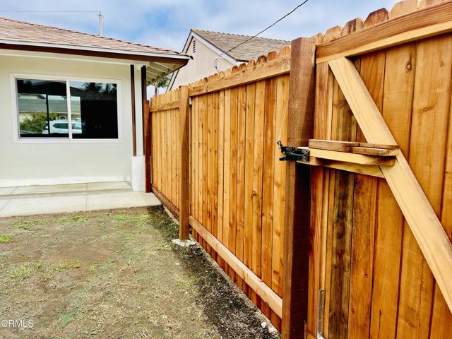 1227 S G Street, Oxnard CA: https://media.crmls.org/mediaz/32edb826-e325-4bcb-a8f5-07b20868d443.jpg