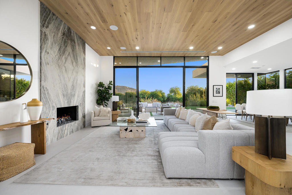 MLS #219132128DA image #16