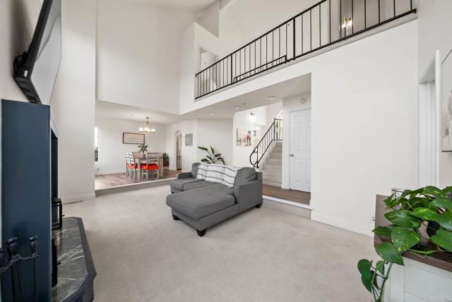 Detail Gallery Image 11 of 39 For 3863 Settineri Ln, Spring Valley,  CA 91977 - 3 Beds | 2/1 Baths