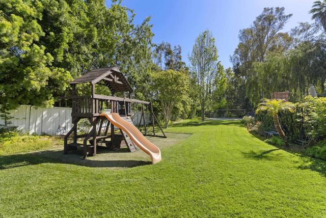 16631 Valle Verde Rd, Poway CA: https://media.crmls.org/mediaz/32f0e896-0cd4-441d-9f79-6182b5000187.jpg