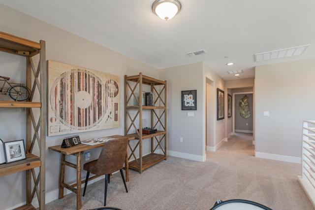 1153 Coyote Peak Way, Hollister CA: https://media.crmls.org/mediaz/32f2af9f-85b0-4b84-9b25-d4236b06f521.jpg