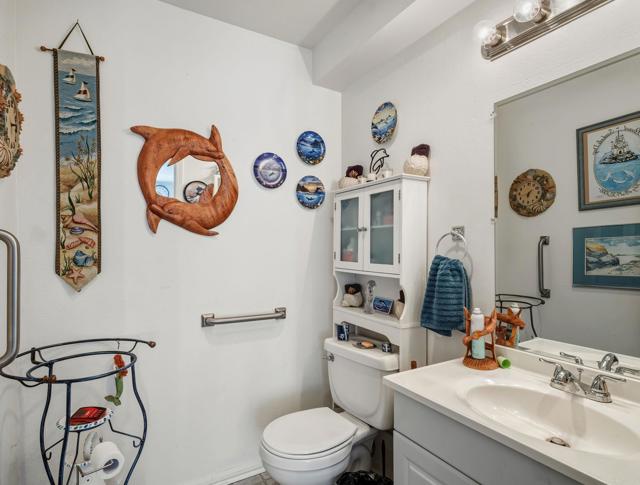 Detail Gallery Image 13 of 27 For 1038 8th St, Imperial Beach,  CA 91932 - 4 Beds | 2/1 Baths