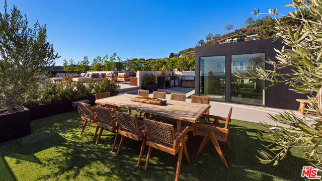 Drew Fenton | 1600 Casale Road Pacific Palisades CA | MLS: 7196118
