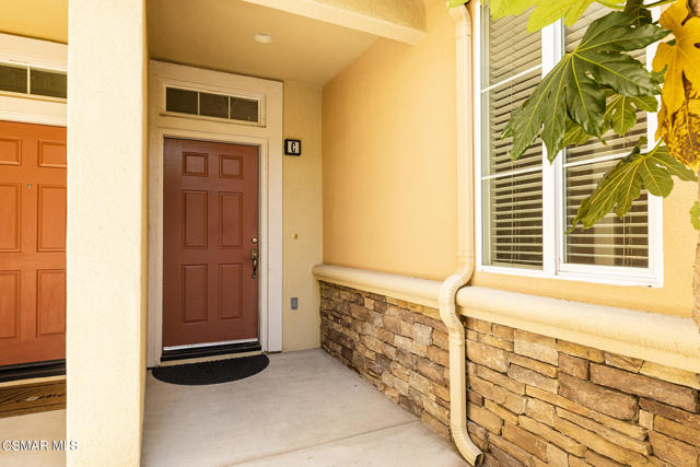2918 Estilita Way, Simi Valley CA: https://media.crmls.org/mediaz/32f385de-0f94-4205-a83c-78c1e6fd3aa9.jpg