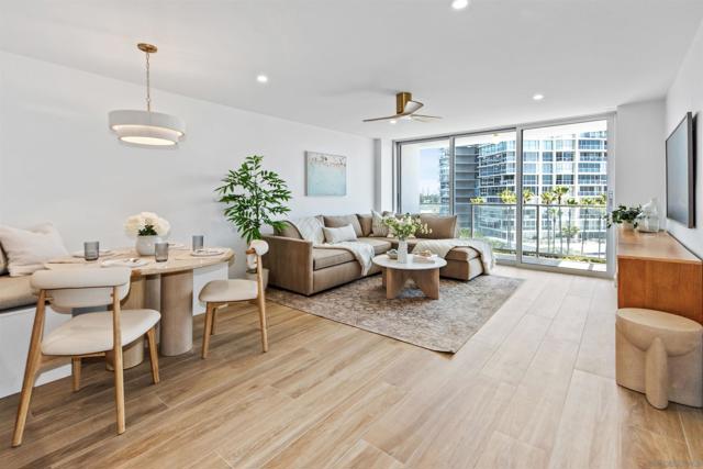 1830 Avenida Del Mundo, Coronado CA: https://media.crmls.org/mediaz/32f39185-1ba9-427d-8485-93d1c65c9c8d.jpg