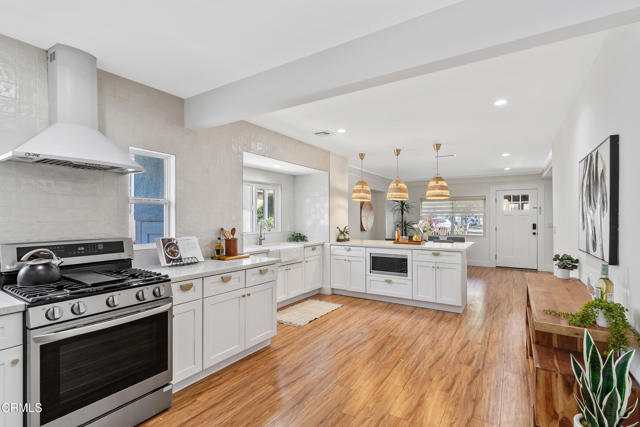 1015 Nolden Street, Highland Park CA: https://media.crmls.org/mediaz/32f3e4d7-d340-499d-bc38-09815c306d90.jpg