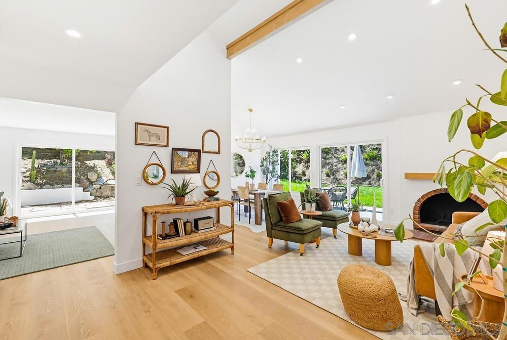 725 Santa Florencia - photo 2