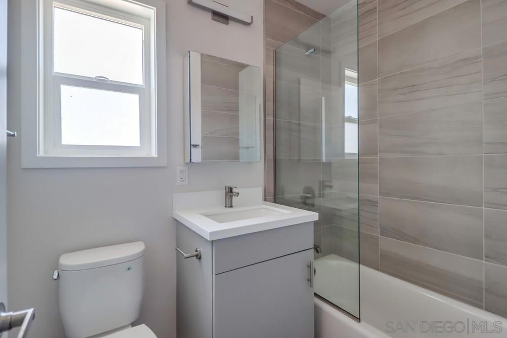 MLS #250040391SD image #21