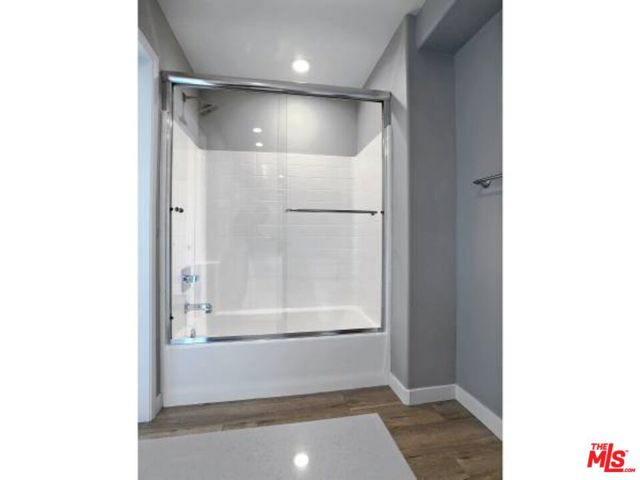 10560 SANTA MONICA, Los Angeles CA: https://media.crmls.org/mediaz/32f58619-21f2-4f6e-9f51-80d01f31c738.jpg