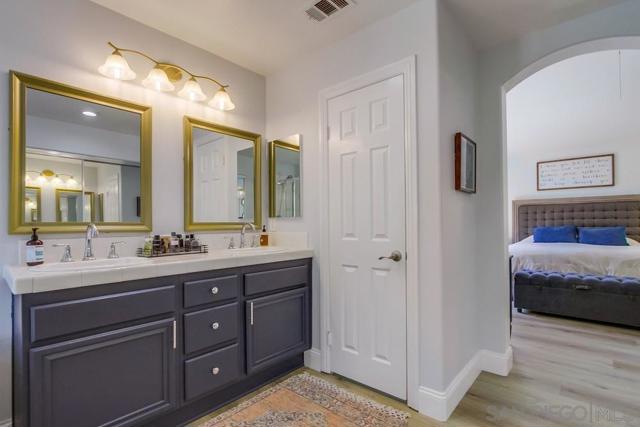 3207 Meadow Side Pl, Escondido CA: https://media.crmls.org/mediaz/32f6583b-500b-4802-a681-94f798eed40f.jpg