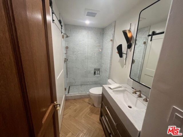 15500 W Sunset Boulevard, Pacific Palisades CA: https://media.crmls.org/mediaz/32f6da2f-90e6-41d4-9142-5cb9a980f085.jpg