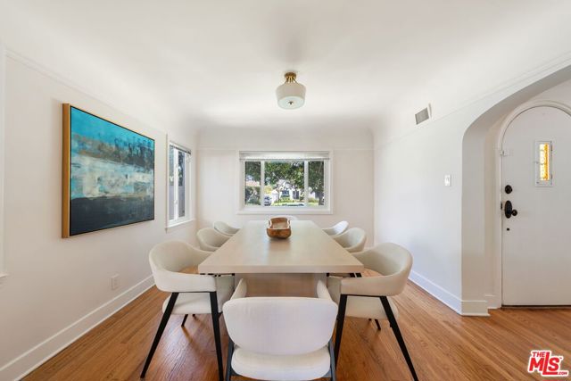 2039 Kelton Avenue, Los Angeles CA: https://media.crmls.org/mediaz/32f6df14-581e-4eb1-820c-ea320b20872c.jpg