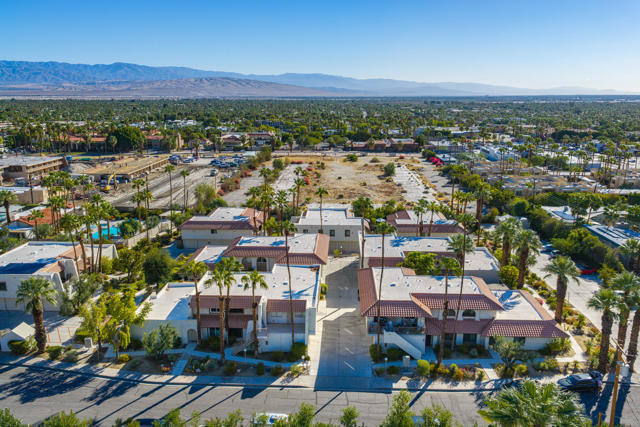 1832 N Mira Loma Way, Palm Springs, CA 92262