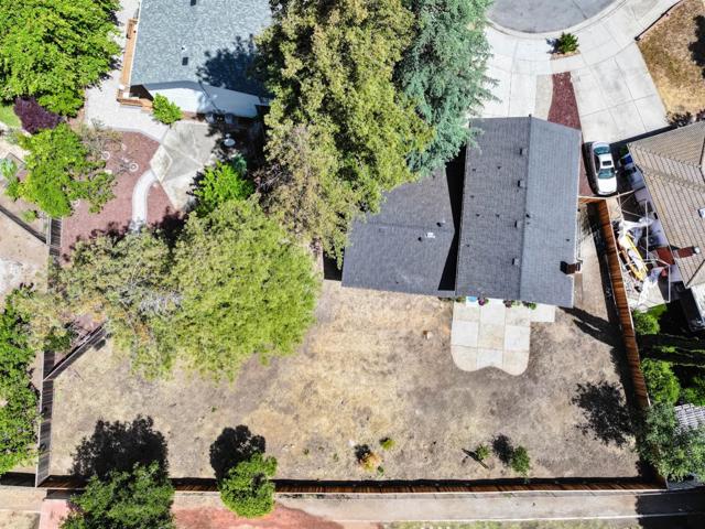 6843 Dalmeny Court, San Jose CA: https://media.crmls.org/mediaz/32f77829-f1a3-450f-afa4-82dba3d6a390.jpg