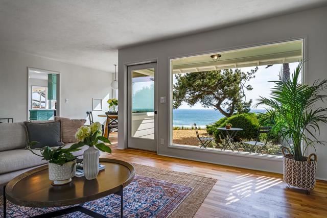 313 Vista Drive, Watsonville CA: https://media.crmls.org/mediaz/32f7a799-c4de-485f-8872-d620a95556c1.jpg