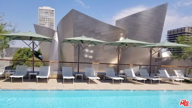 1111 S Grand Avenue, Los Angeles CA: https://media.crmls.org/mediaz/32f86916-ed40-4cf9-941e-bc5be074490b.jpg
