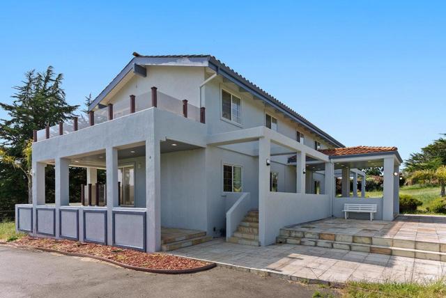 420 Sand Dollar Drive, La Selva Beach CA: https://media.crmls.org/mediaz/32f89f8c-a1ed-44f3-8c90-6ae159e81a2f.jpg