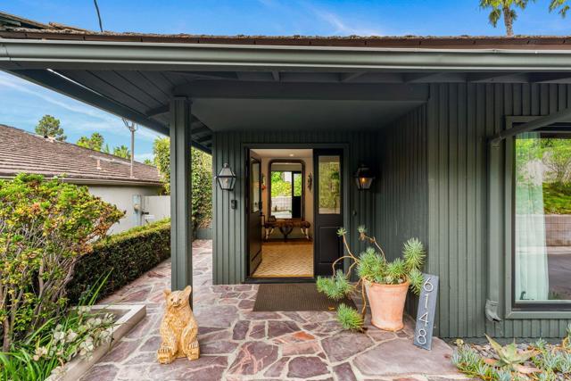 6148 El Tordo, Rancho Santa Fe CA: https://media.crmls.org/mediaz/32f94525-dac6-4204-877c-bcef2f73eaa6.jpg