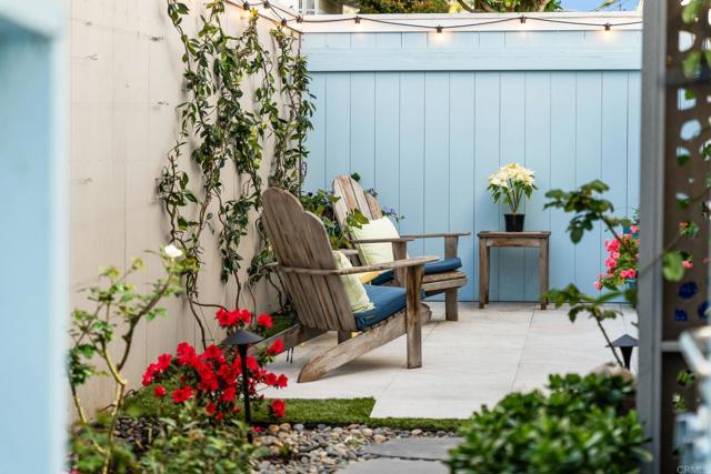 Detail Gallery Image 22 of 51 For 909 Olive Ave, Coronado,  CA 92118 - 2 Beds | 2 Baths