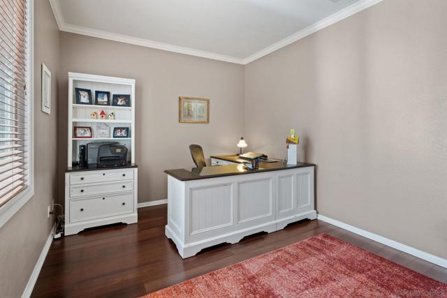2954 Rangpur Court, Escondido CA: https://media.crmls.org/mediaz/32fa5a17-850a-46f4-8182-9c02bfe3d666.jpg