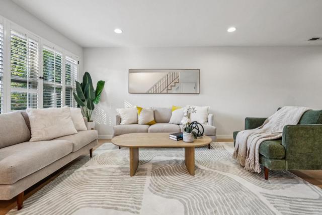 2255 River Bed Court, Santa Clara CA: https://media.crmls.org/mediaz/32fb8b4e-ffb7-46fe-b9b2-bc07650a0344.jpg