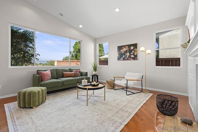 987 Palencia Ct, Chula Vista CA: https://media.crmls.org/mediaz/32fbc4f6-9980-4c44-bba4-174582afc962.jpg