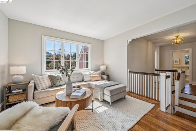 Image 31 of 59 For 4201 Lakeshore Ave