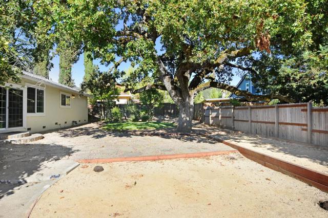 150 El Portola Drive, Sonoma CA: https://media.crmls.org/mediaz/32fd4b09-6911-467a-9267-32249b5faf2c.jpg