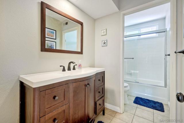 17937 Myrica Ln, San Diego CA: https://media.crmls.org/mediaz/32fea539-6e40-48c5-916d-48ae7b92bef3.jpg