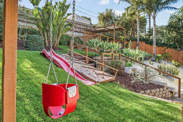 Detail Gallery Image 19 of 71 For 4444 Beverly Dr, La Mesa,  CA 91941 - 4 Beds | 3 Baths