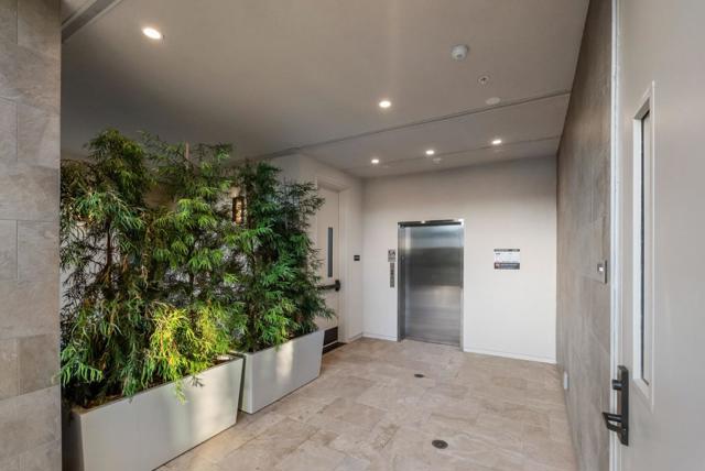 231 Hope Street, Mountain View CA: https://media.crmls.org/mediaz/32ffb540-8947-41db-a380-23abf2bb8bba.jpg