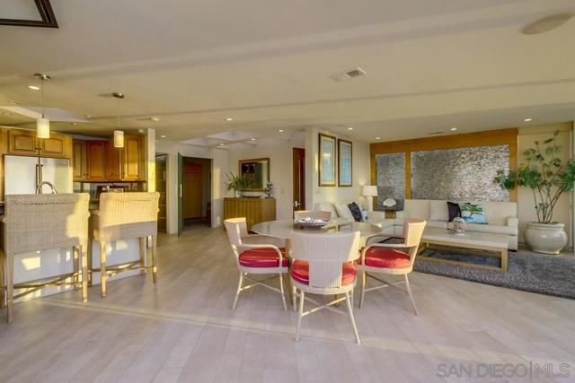 Image 19 of 50 For 3391 Ocean Front Walk  D