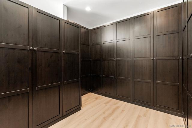 1120 Championship Rd, Oceanside CA: https://media.crmls.org/mediaz/3300bd32-f10f-4dd3-b5a5-9b00915f4fe8.jpg