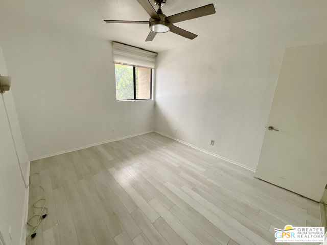 425 Bradshaw Lane, Palm Springs CA: https://media.crmls.org/mediaz/33014e23-85df-4b4c-bb6c-ef2d999c4e92.jpg