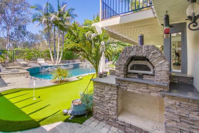 10616 Falcon Rim Pt, San Diego CA: https://media.crmls.org/mediaz/3301f7c7-488c-478a-adab-5fa7b8bf2511.jpg