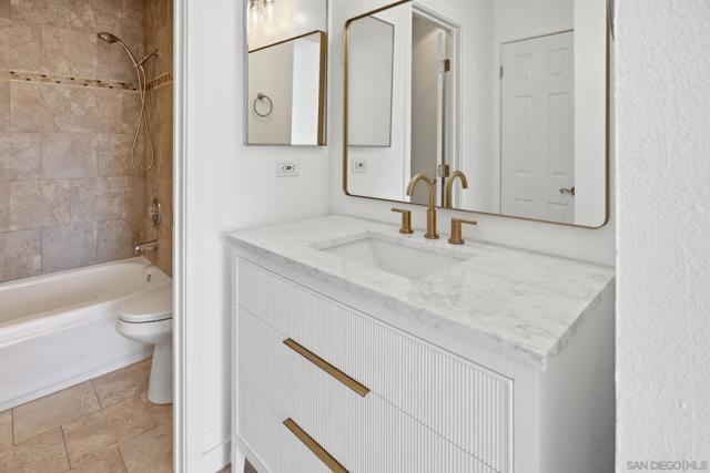 Image 15 of 22 For 3262 Ashford St  F