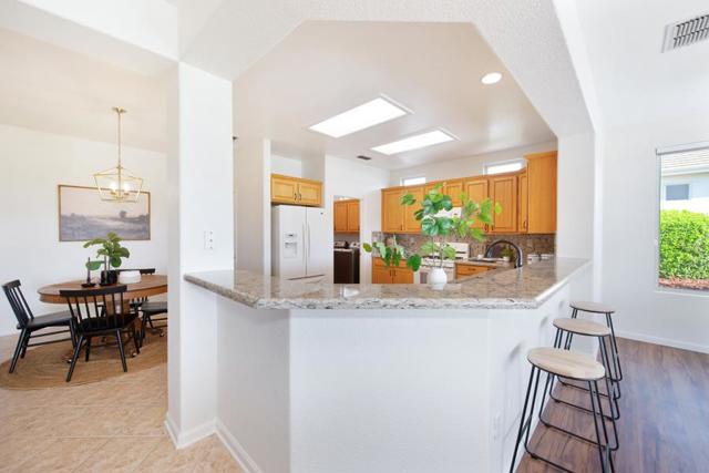 1817 Barn Valley Lane, Lincoln CA: https://media.crmls.org/mediaz/33033f50-eb95-487d-84e5-246c80195338.jpg