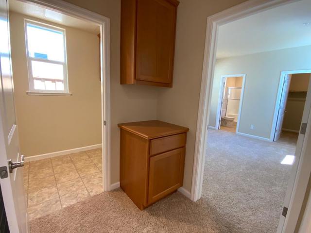 789 Aurora Way, King City CA: https://media.crmls.org/mediaz/3305087c-1730-455b-aafc-4ea1cad70cc1.jpg