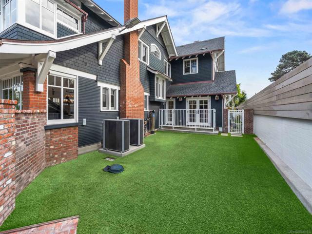 1027 G Ave, Coronado CA: https://media.crmls.org/mediaz/3305d7a6-47aa-4a03-82f4-728e3b099095.jpg